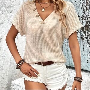 Ellor Elegant Cream Knit V-Neck Buttoned Short Sleeve Blouse Size Small